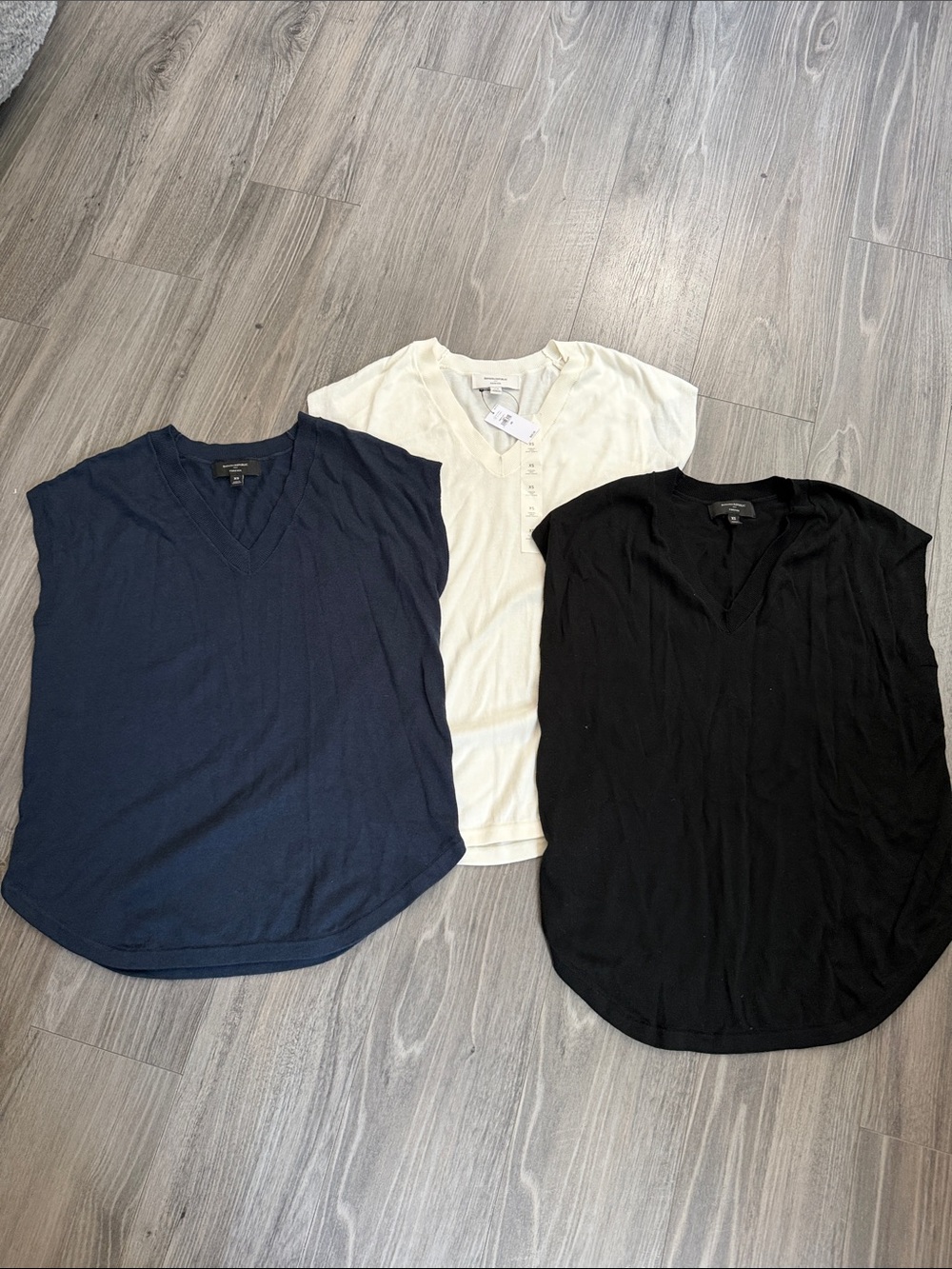 Banana Republic Forever Crew Short-Sleeve Sweater Tops (3), size XS